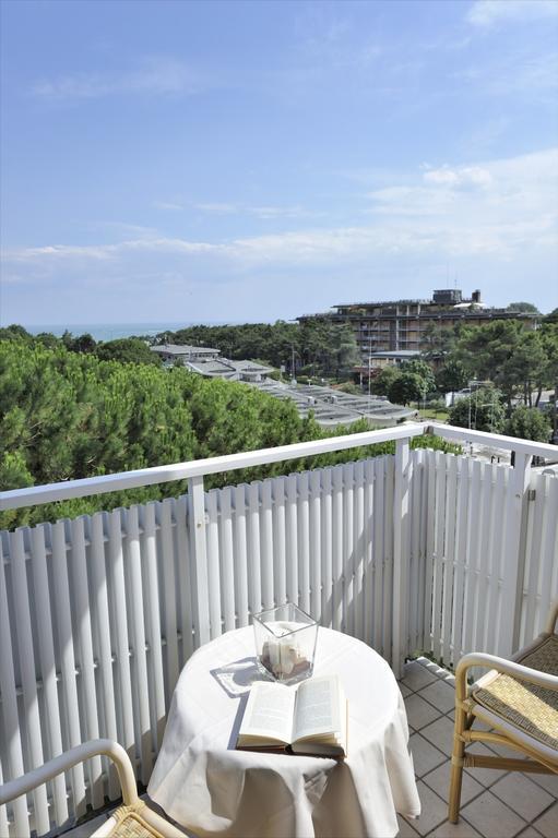 Hotel Medusa Splendid Lignano Sabbiadoro Exterior photo