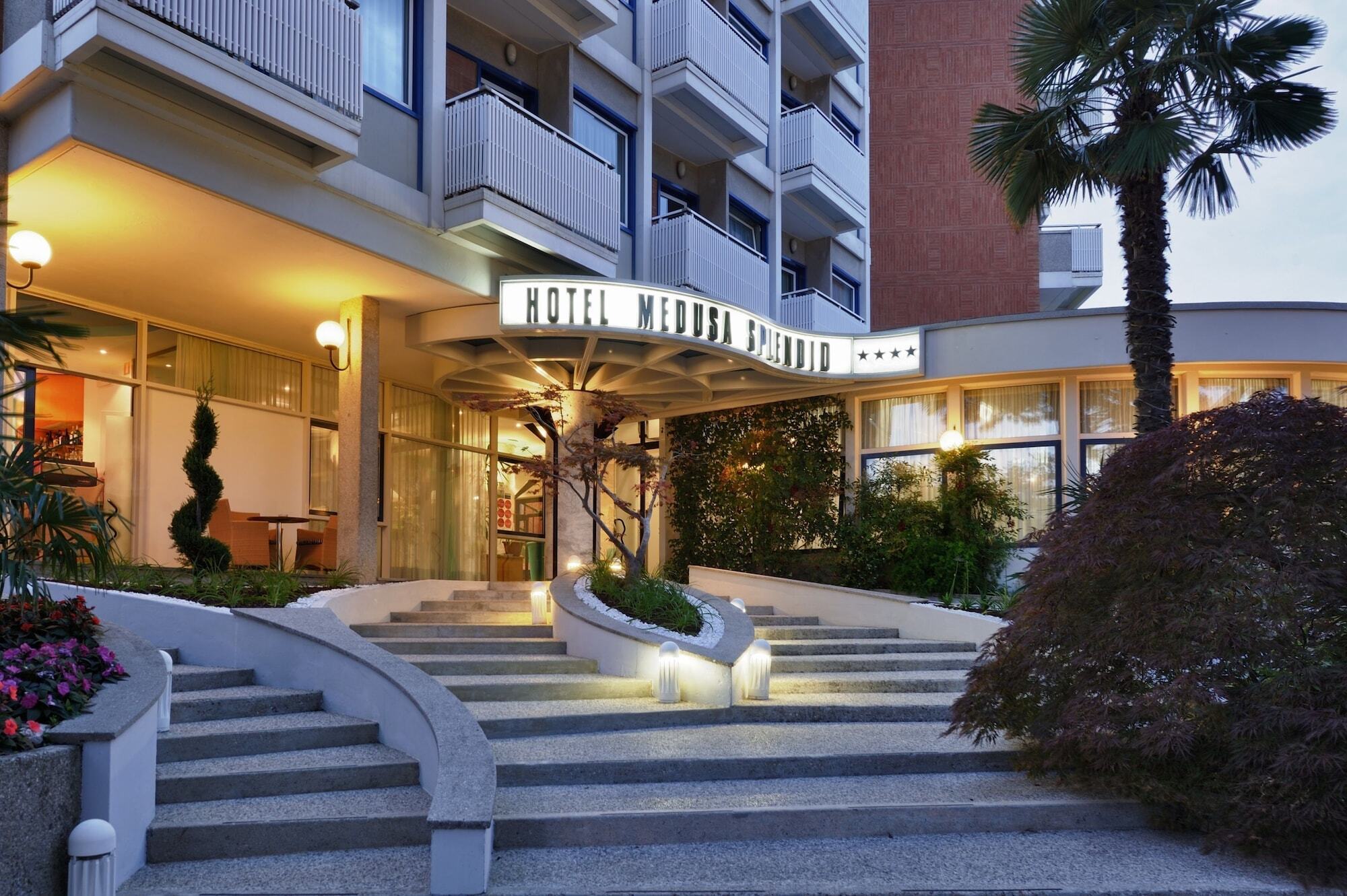 Hotel Medusa Splendid Lignano Sabbiadoro Exterior photo