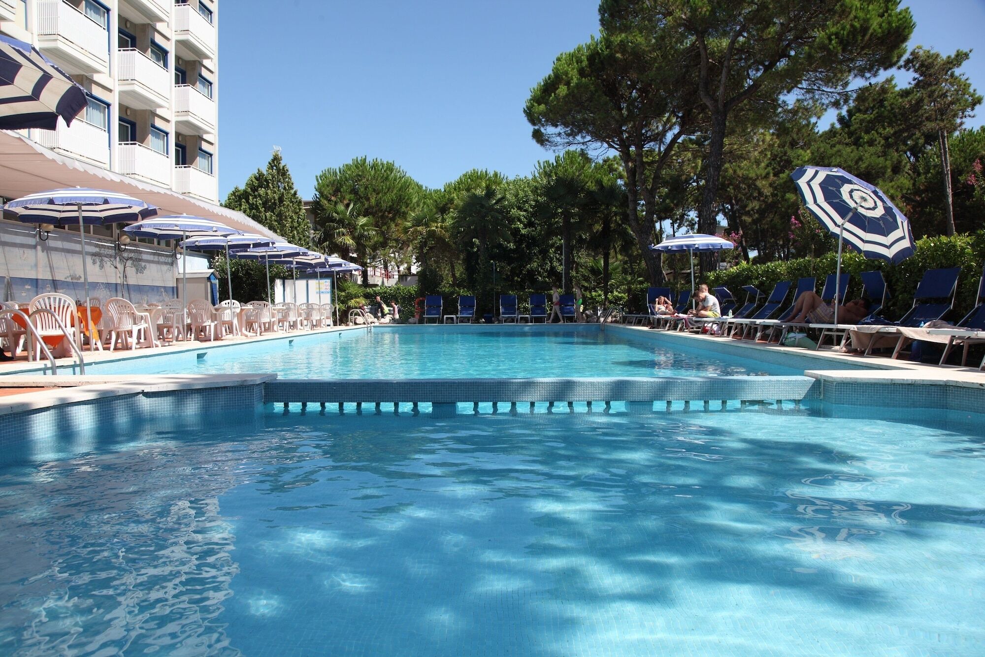 Hotel Medusa Splendid Lignano Sabbiadoro Exterior photo